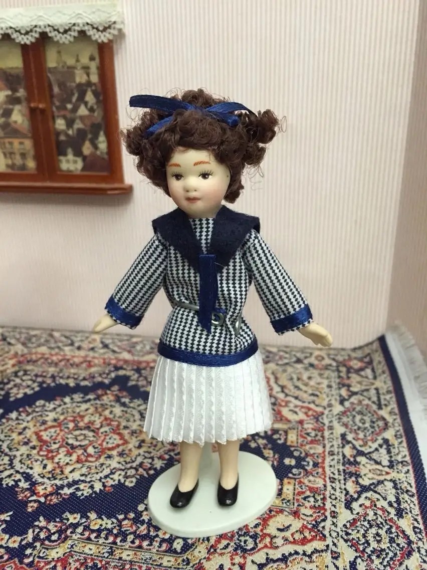 A03-X009 children baby Toy 1:12 Dollhouse mini Furniture Miniature rement Accessories doll blue dress girl 1pcs
A03-X009 children baby Toy 1:12 Dollhouse mini Furniture Miniature rement Accessories doll blue dress girl 1pcs