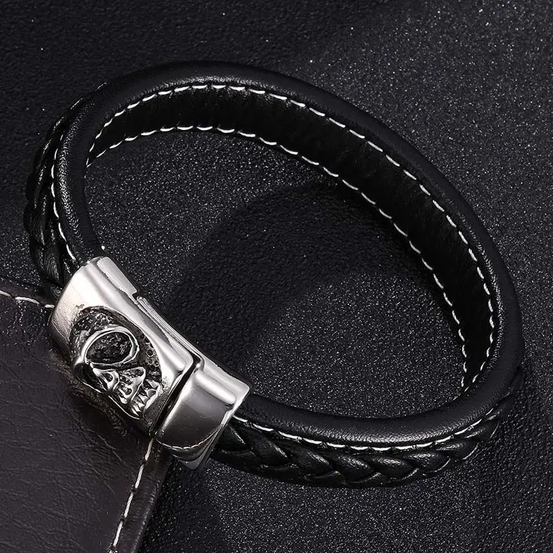 Stainless Steel Skull Bracelet Men Black Leather Hand Bracelet Male Jewelry Punk Magnetic Clasp Wristband Leather Bangles SP0361
Stainless Steel Skull Bracelet Men Black Leather Hand Bracelet Male Jewelry Punk Magnetic Clasp Wristband Leather Bangles SP0361