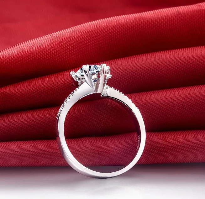 Certificate 0.5CT Test Positive 14k test positive Diamond Carbon Ring Moissanite Engagement Women Ring White Gold Ring
Certificate 0.5CT Test Positive 14k test positive Diamond Carbon Ring Moissanite Engagement Women Ring White Gold Ring