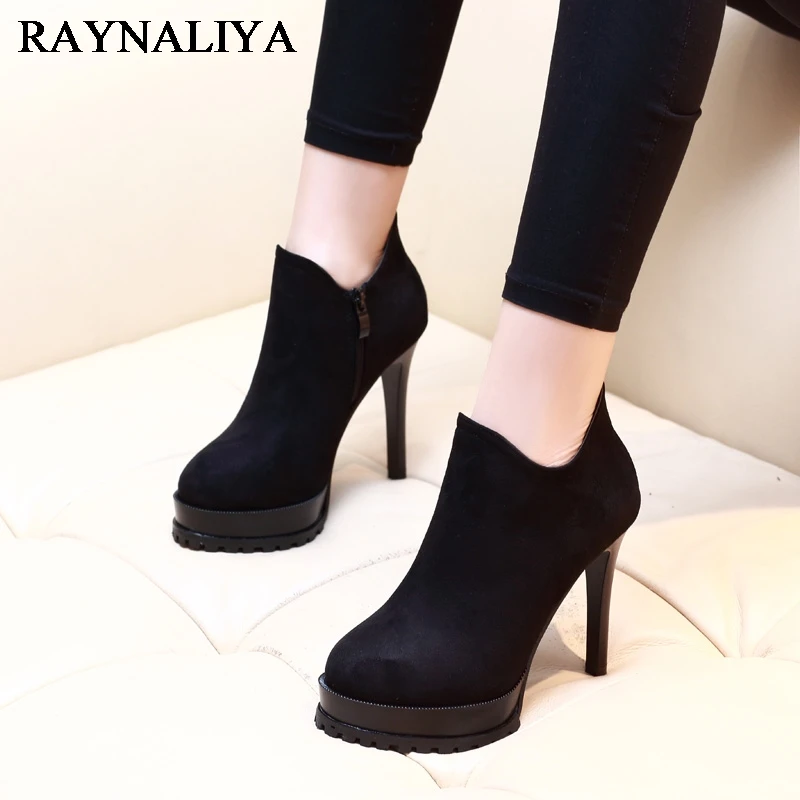 New Autumn Winter Short Plush Ankle Boots Women Fashion Thin High Heel Round Toe Martin Boots Side Zipper Flock Shoes G0040
New Autumn Winter Short Plush Ankle Boots Women Fashion Thin High Heel Round Toe Martin Boots Side Zipper Flock Shoes G0040