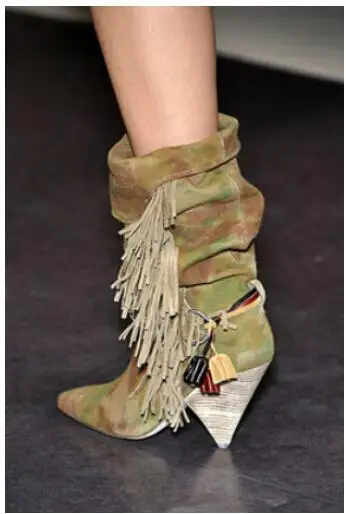 Sexy Mid-Calf Boots for Women Spike High Heel Fringe Boots Leather Autumn Winter Botas Mujer Wedge Shoes Woman
Sexy Mid-Calf Boots for Women Spike High Heel Fringe Boots Leather Autumn Winter Botas Mujer Wedge Shoes Woman