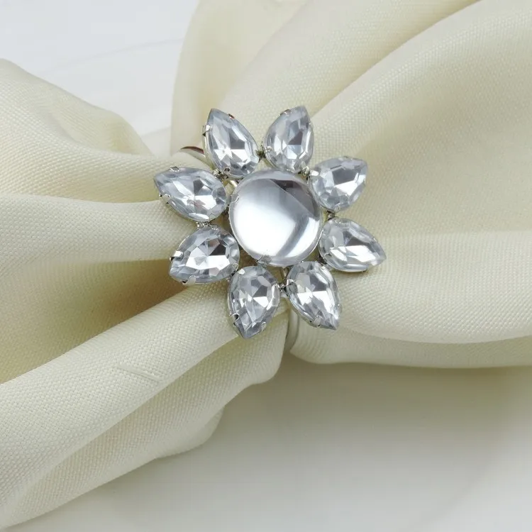 50pcs/lot White sunflowers teardrop-shaped napkin ring napkin buckle napkin holder, Hotel wedding banquet table decoration
50pcs/lot White sunflowers teardrop-shaped napkin ring napkin buckle napkin holder, Hotel wedding banquet table decoration