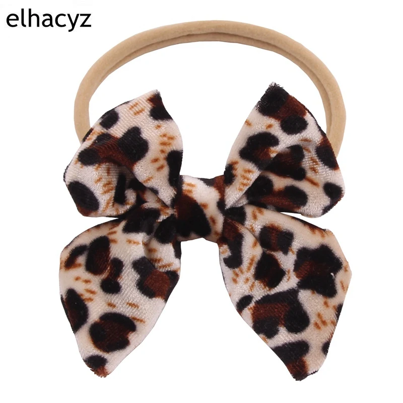 1PC New Leopard Velvet 3'' Hair Bow Elastic Headwear women Classical Photography For Kids Headband Hairband Hair Accessories
1PC New Leopard Velvet 3'' Hair Bow Elastic Headwear women Classical Photography For Kids Headband Hairband Hair Accessories
