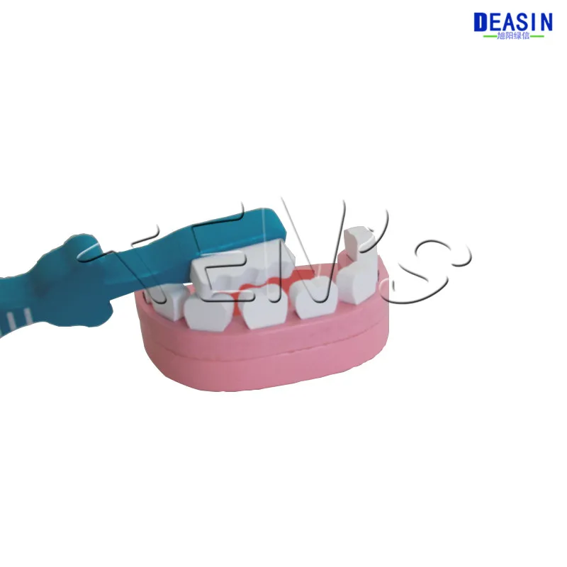 2018 new arrival Children's dentist suit Protective tooth toy Wooden dentist six piece set
2018 new arrival Children's dentist suit Protective tooth toy Wooden dentist six piece set