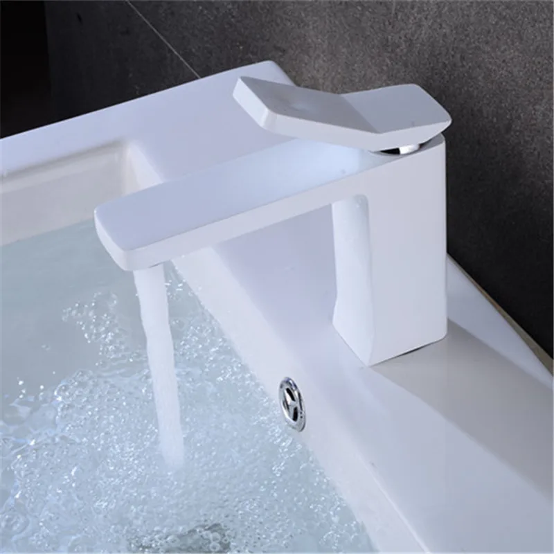 LIUYUE Basin Faucets Black/White Brass Originality Design Bathroom Basin Faucets Deck Mounted Cold Hot Water Mixer Taps Torneira
LIUYUE Basin Faucets Black/White Brass Originality Design Bathroom Basin Faucets Deck Mounted Cold Hot Water Mixer Taps Torneira