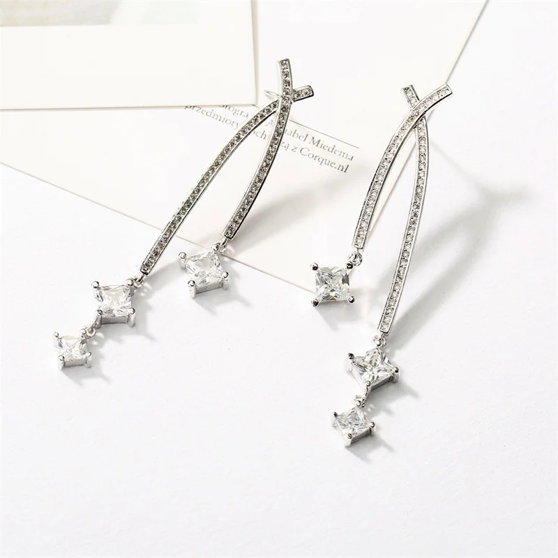 Drop Earrings Copper White AAA Cubic Zirconia Exquisite Geometric Trendy Dangle Earrings Women Earrings Free Drop Shipping
Drop Earrings Copper White AAA Cubic Zirconia Exquisite Geometric Trendy Dangle Earrings Women Earrings Free Drop Shipping