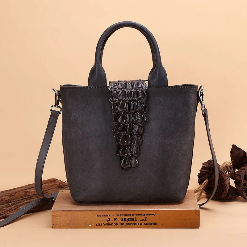 Brand Woman Handmade Vintage Genuine Leather Handbag Ladies Retro Shoulder Messenger Bag Cow Leather Hand-printed Women Bags
Brand Woman Handmade Vintage Genuine Leather Handbag Ladies Retro Shoulder Messenger Bag Cow Leather Hand-printed Women Bags