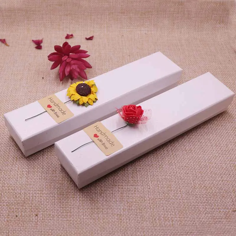 New Style Flower & HandMade With Love Label Necklace box Kraft /Black /Blue/White New Design Packing Pendant Box 24pcs/lot
New Style Flower & HandMade With Love Label Necklace box Kraft /Black /Blue/White New Design Packing Pendant Box 24pcs/lot