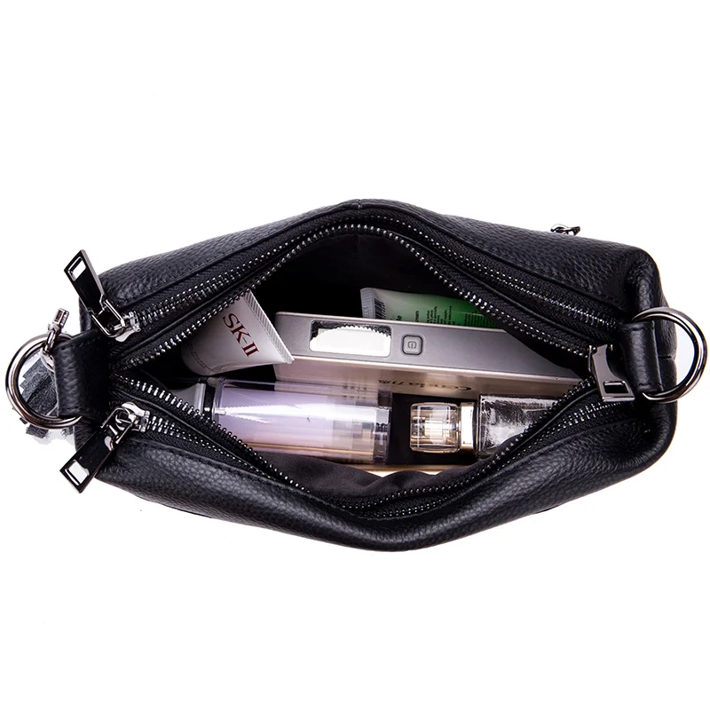 COMFORSKIN Premium Cowhide Leather Women's Messenger Bags Guaranteed Bolsas Feminina New Arrivals Tassel Style Cross-body Bags
COMFORSKIN Premium Cowhide Leather Women's Messenger Bags Guaranteed Bolsas Feminina New Arrivals Tassel Style Cross-body Bags