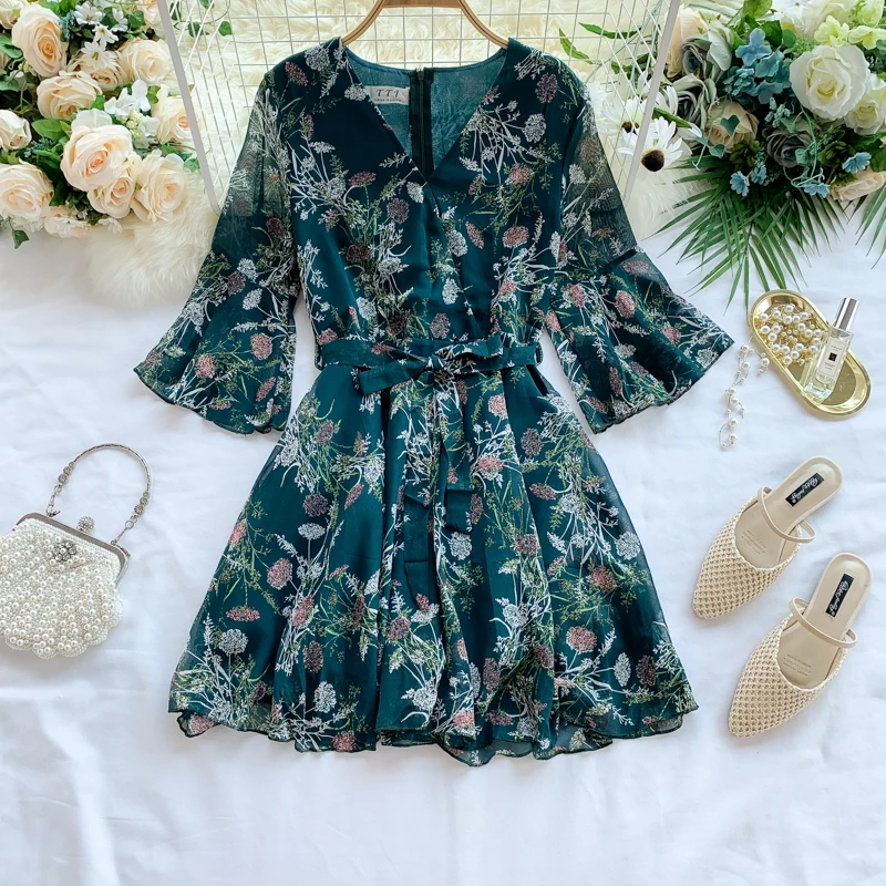 Vintage Bohemia Playsuits Women Printed V-neck High Waist Slim Holiday Beach Wide-legged Shorts Pants Jumpsuits YF265
Vintage Bohemia Playsuits Women Printed V-neck High Waist Slim Holiday Beach Wide-legged Shorts Pants Jumpsuits YF265