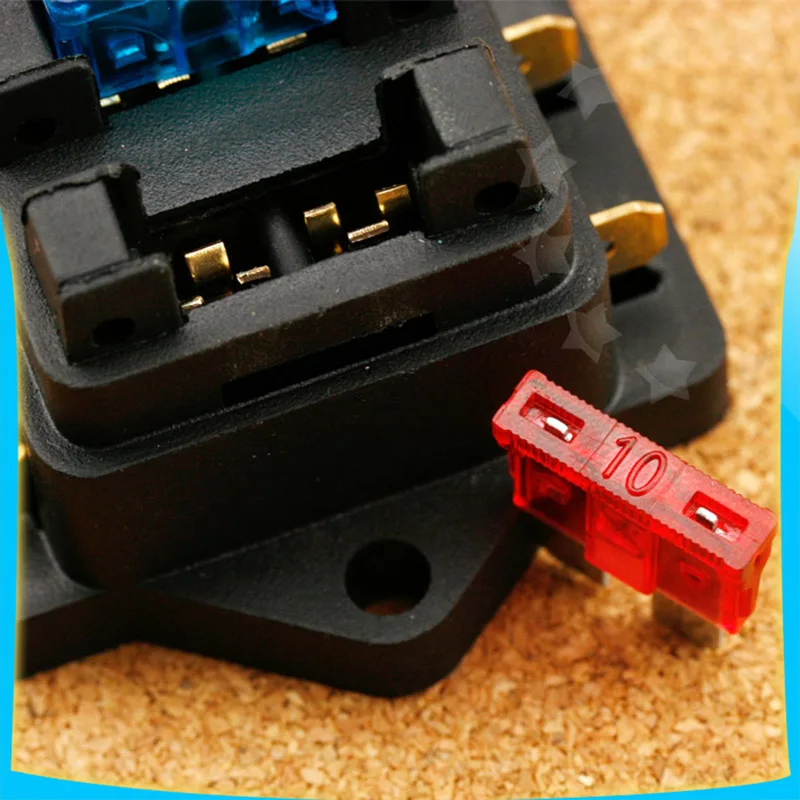 Auto Car Fuse Fusebox Catch-holder 4 Way + 4pcs Box Truck Blade Fuse Block Unit Holder Fuses Circuit Standard ATO 12V 24V
Auto Car Fuse Fusebox Catch-holder 4 Way + 4pcs Box Truck Blade Fuse Block Unit Holder Fuses Circuit Standard ATO 12V 24V