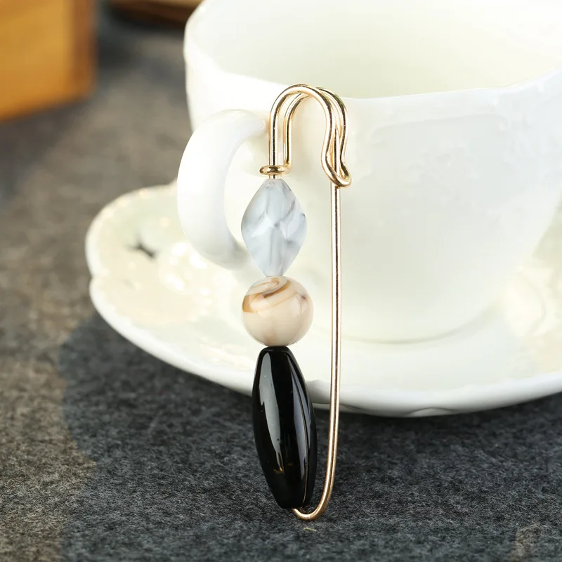 Fashion Vintage natural beads brooches and pins Retro Women Men sweater cardigan scarf emtal pins
Fashion Vintage natural beads brooches and pins Retro Women Men sweater cardigan scarf emtal pins
