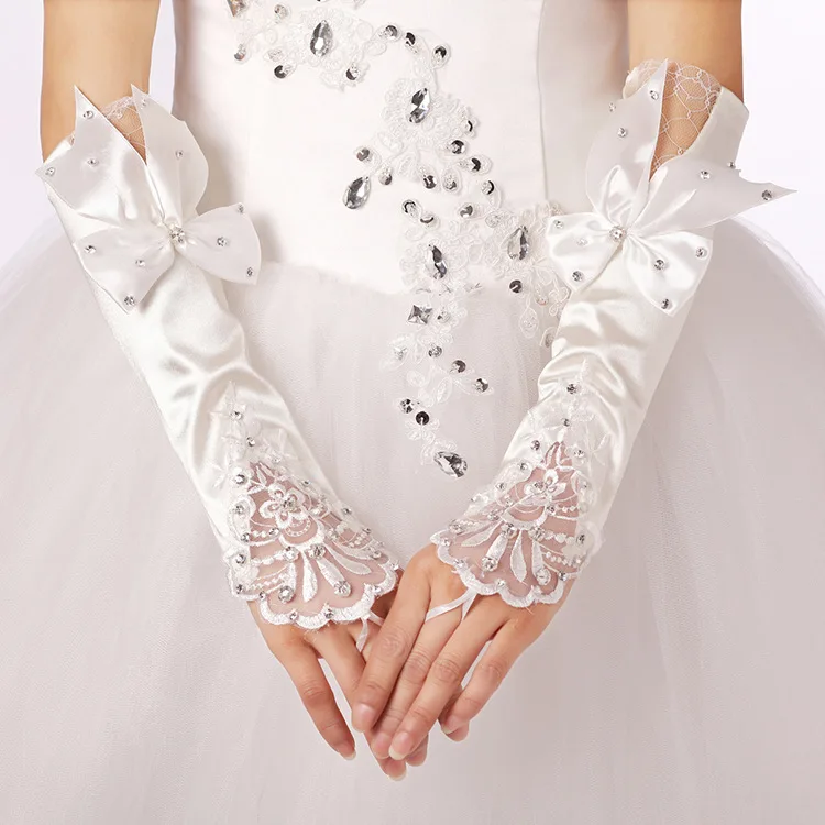 2020 Fingerless Satin Appliques Long White Ivory Wedding Gloves Vestido Cheap Wedding Accessories Bridal Gloves Free Shipping
2020 Fingerless Satin Appliques Long White Ivory Wedding Gloves Vestido Cheap Wedding Accessories Bridal Gloves Free Shipping