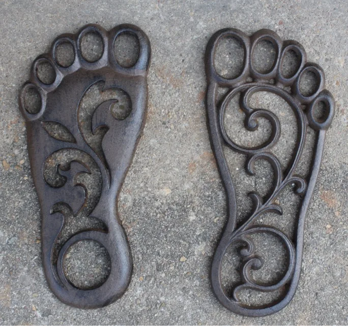 30x13.6x1.2cm European and American Rural retro cast iron left and right foot pads Villa courtyard door decoration ornament
30x13.6x1.2cm European and American Rural retro cast iron left and right foot pads Villa courtyard door decoration ornament