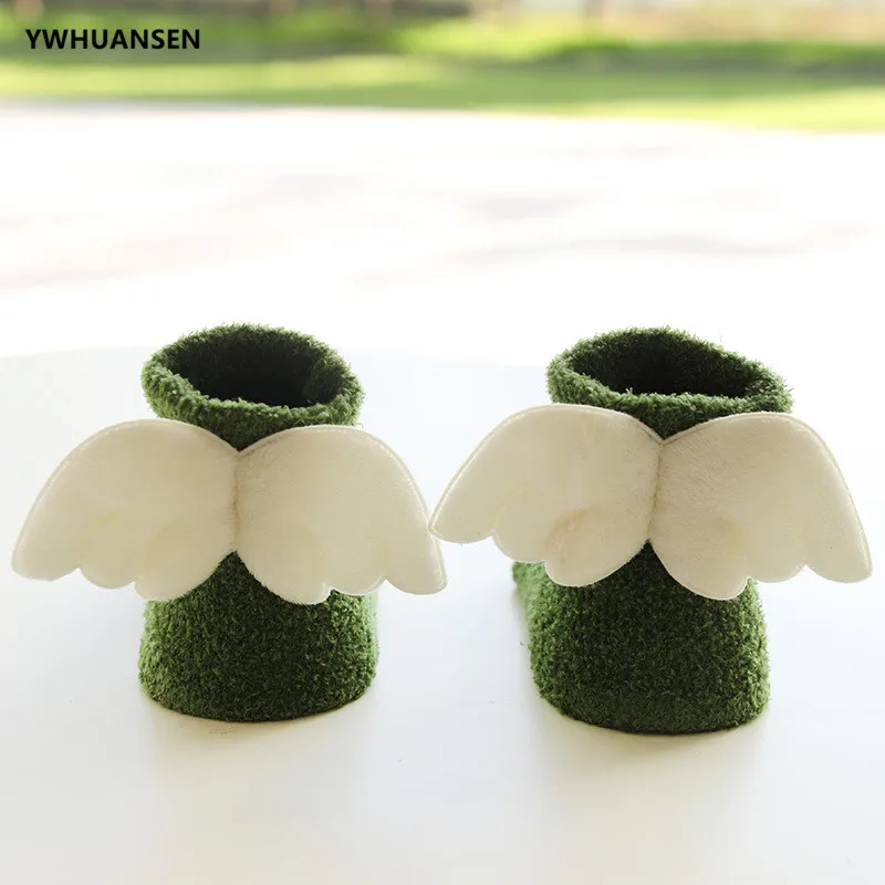 0 to 2 Yrs Extreme Soft Baby Socks Microfiber Winter Warm Wing Socks For Boys Girls Cute Thick Anti-slip Floor Socks
0 to 2 Yrs Extreme Soft Baby Socks Microfiber Winter Warm Wing Socks For Boys Girls Cute Thick Anti-slip Floor Socks