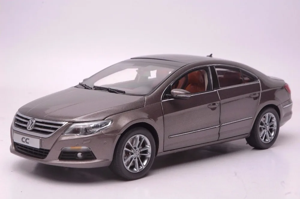 1:18 Diecast Model for Volkswagen VW Magotan CC Gold Alloy Toy Car Miniature Collection Gifts Passat
1:18 Diecast Model for Volkswagen VW Magotan CC Gold Alloy Toy Car Miniature Collection Gifts Passat