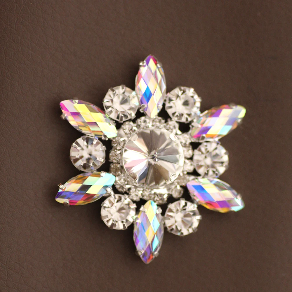 5cm Crystal AB flower shape rhinestone applique green sew on rhinestone DIY shoes bags flat silver back colorful rhinestones
5cm Crystal AB flower shape rhinestone applique green sew on rhinestone DIY shoes bags flat silver back colorful rhinestones