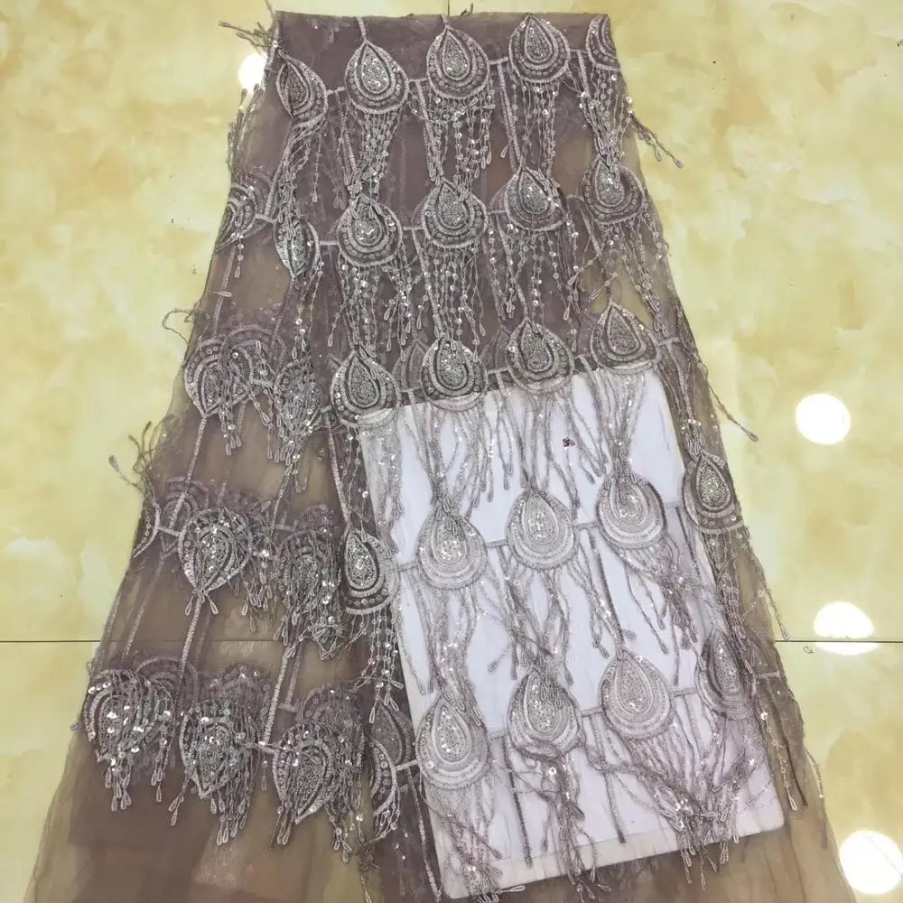 Special design high quality African net lace French mesh lace fabric Embroidery With sequins 5 yards/pcs for Sewing
Special design high quality African net lace French mesh lace fabric Embroidery With sequins 5 yards/pcs for Sewing