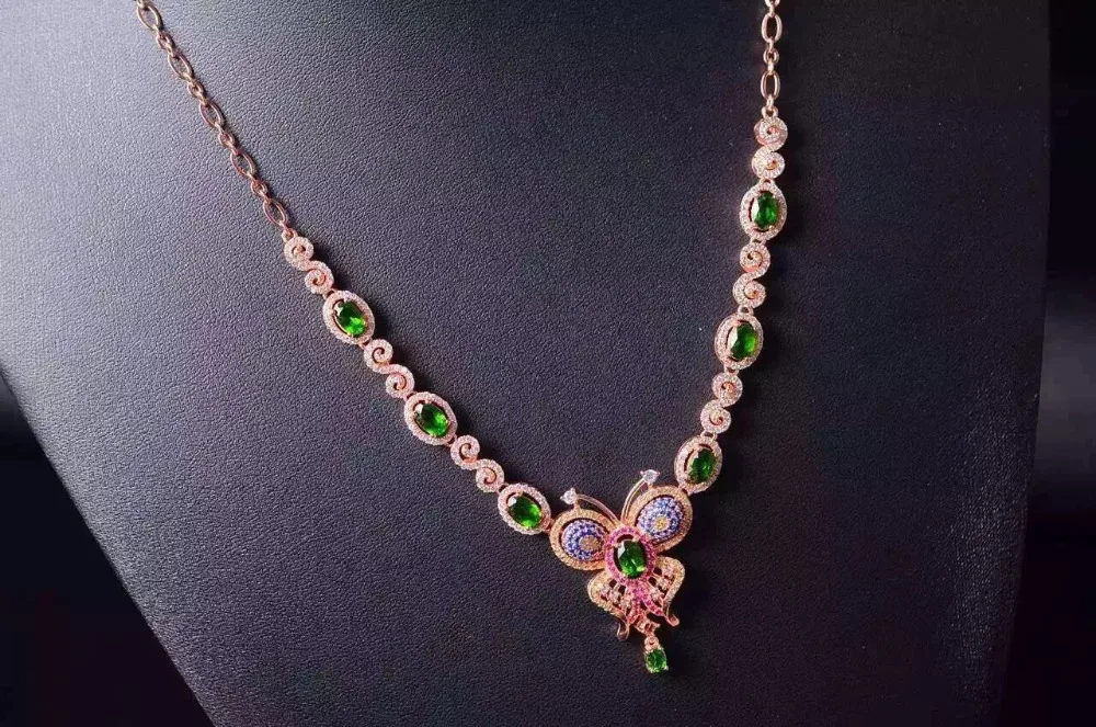 Natural green diopside Necklace Natural Gemstone Pendant Necklace S925 sliver women Luxury butterfly Flowers party fine Jewelry
Natural green diopside Necklace Natural Gemstone Pendant Necklace S925 sliver women Luxury butterfly Flowers party fine Jewelry