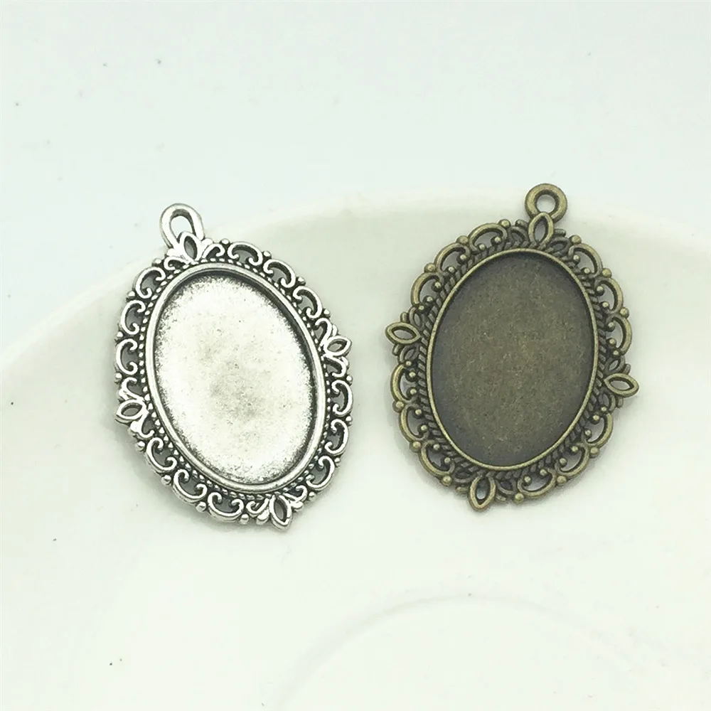 LJJAGLL Alloy 8pcs/lot Tow Colors Tone Oval filigree Frame Cameo Settings Hollow Pendant 30*40mm (Fit 18*25mm) AXDT100
LJJAGLL Alloy 8pcs/lot Tow Colors Tone Oval filigree Frame Cameo Settings Hollow Pendant 30*40mm (Fit 18*25mm) AXDT100