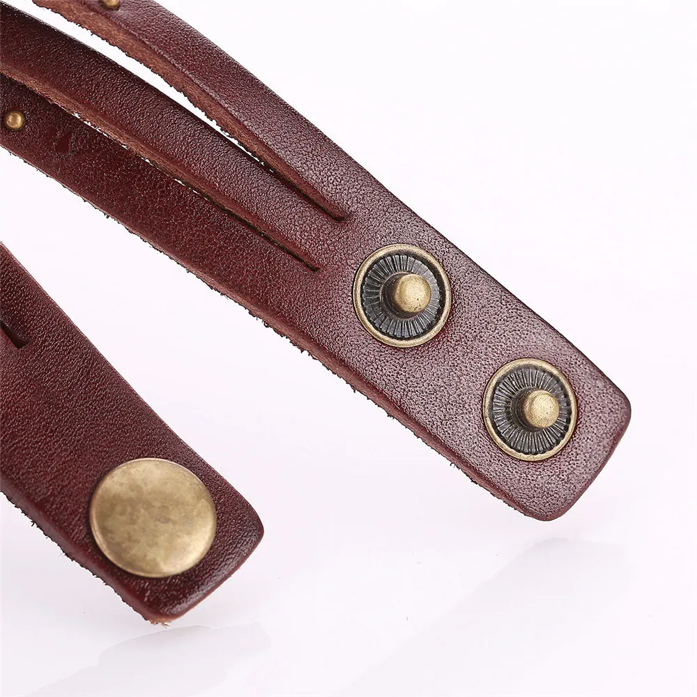 Hot Fashion Women Vintage Genuine Leather Strap Rivet Watches Casual Ladies Quartz Watch CCQ Clock Droppshipping
Hot Fashion Women Vintage Genuine Leather Strap Rivet Watches Casual Ladies Quartz Watch CCQ Clock Droppshipping
