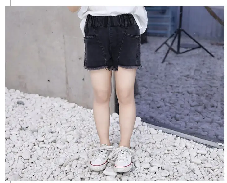 Children Girls Denim Shorts Summer Kids Pants Cotton Black Solid Color Girls Jeans Stitching Child Hot Pants Outside Wear
Children Girls Denim Shorts Summer Kids Pants Cotton Black Solid Color Girls Jeans Stitching Child Hot Pants Outside Wear