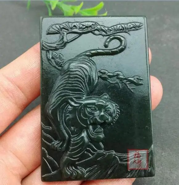 Free shipping xinjiang hetian jade pendant tiger head pendant for security and peace pendant
Free shipping xinjiang hetian jade pendant tiger head pendant for security and peace pendant