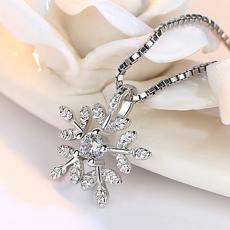 100% 925 sterling silver fashion shiny crystal snowflake ladies`pendant necklaces women short box chain jewelry gift
100% 925 sterling silver fashion shiny crystal snowflake ladies`pendant necklaces women short box chain jewelry gift