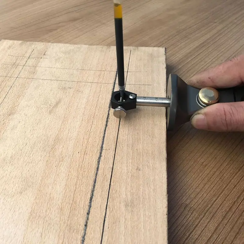 Carpenter Straight Line Arc Curve Scriber Parallel Measuring Tool Woodworking Parallel Wheel Marking Cutting Gauge
Carpenter Straight Line Arc Curve Scriber Parallel Measuring Tool Woodworking Parallel Wheel Marking Cutting Gauge
