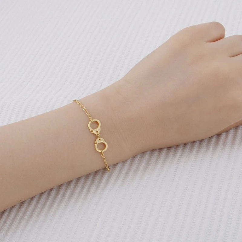 Fashion handcuffs bracelets personality handcuffs design bracelets for women punk style bracelets
Fashion handcuffs bracelets personality handcuffs design bracelets for women punk style bracelets