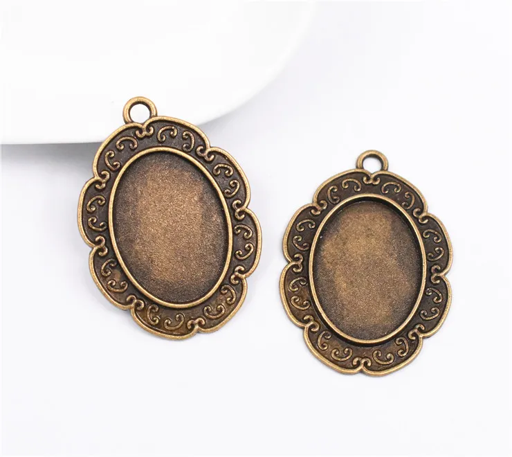 New Fashion 4pcs 18x25mm Inner Size Antique Bronze Plated Classic Style Cabochon Base Setting Findings Connection Base-B2-12
New Fashion 4pcs 18x25mm Inner Size Antique Bronze Plated Classic Style Cabochon Base Setting Findings Connection Base-B2-12