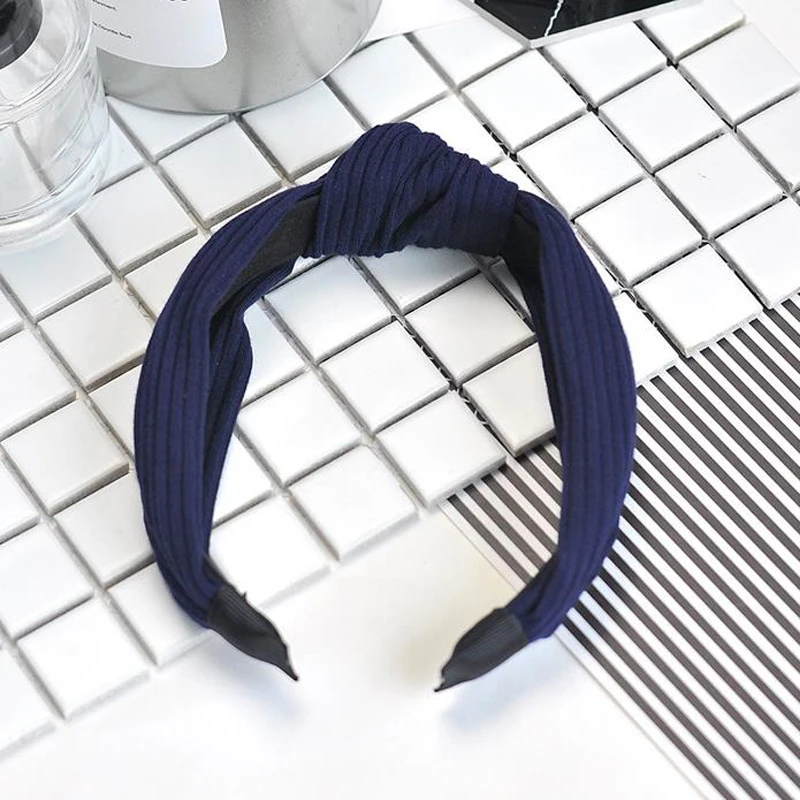 New Arrivals Women Girls Knitted Hair Bands Cross Soft Knotted Headbands Solid Color Striped Headwear Hair Accessories Female
New Arrivals Women Girls Knitted Hair Bands Cross Soft Knotted Headbands Solid Color Striped Headwear Hair Accessories Female