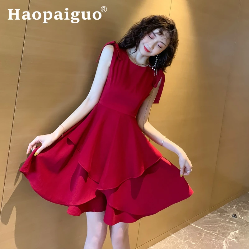 Big Size Summer Korean Red Dress Women Sleeveless Corset Modis Ladies Dresses with Bow Pleated Cake Style Evening Party Dress
Big Size Summer Korean Red Dress Women Sleeveless Corset Modis Ladies Dresses with Bow Pleated Cake Style Evening Party Dress