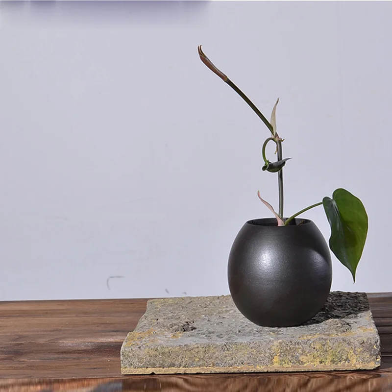 Creative Ceramic Fat Vases Office Desktop Decoration Mini Artificial Flowers Vase for Home Luck Ornament Sent Friends Crafts
Creative Ceramic Fat Vases Office Desktop Decoration Mini Artificial Flowers Vase for Home Luck Ornament Sent Friends Crafts