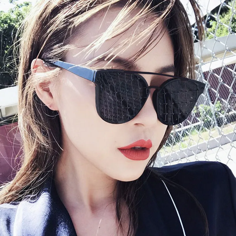 Cat Eye Sunglasses Women Brand Designer Retro Sun glasses Women Ladies Eyewear Oculos De Sol Feminino Lunette Soleil
Cat Eye Sunglasses Women Brand Designer Retro Sun glasses Women Ladies Eyewear Oculos De Sol Feminino Lunette Soleil