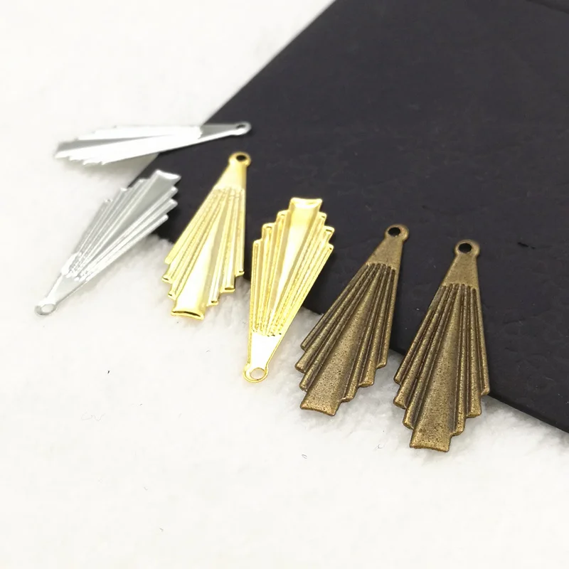 50 pieces Long 8MM*23MM Metal Filigree Flowers Slice Charms Setting Jewelry Accessory DIY Components Findings
50 pieces Long 8MM*23MM Metal Filigree Flowers Slice Charms Setting Jewelry Accessory DIY Components Findings