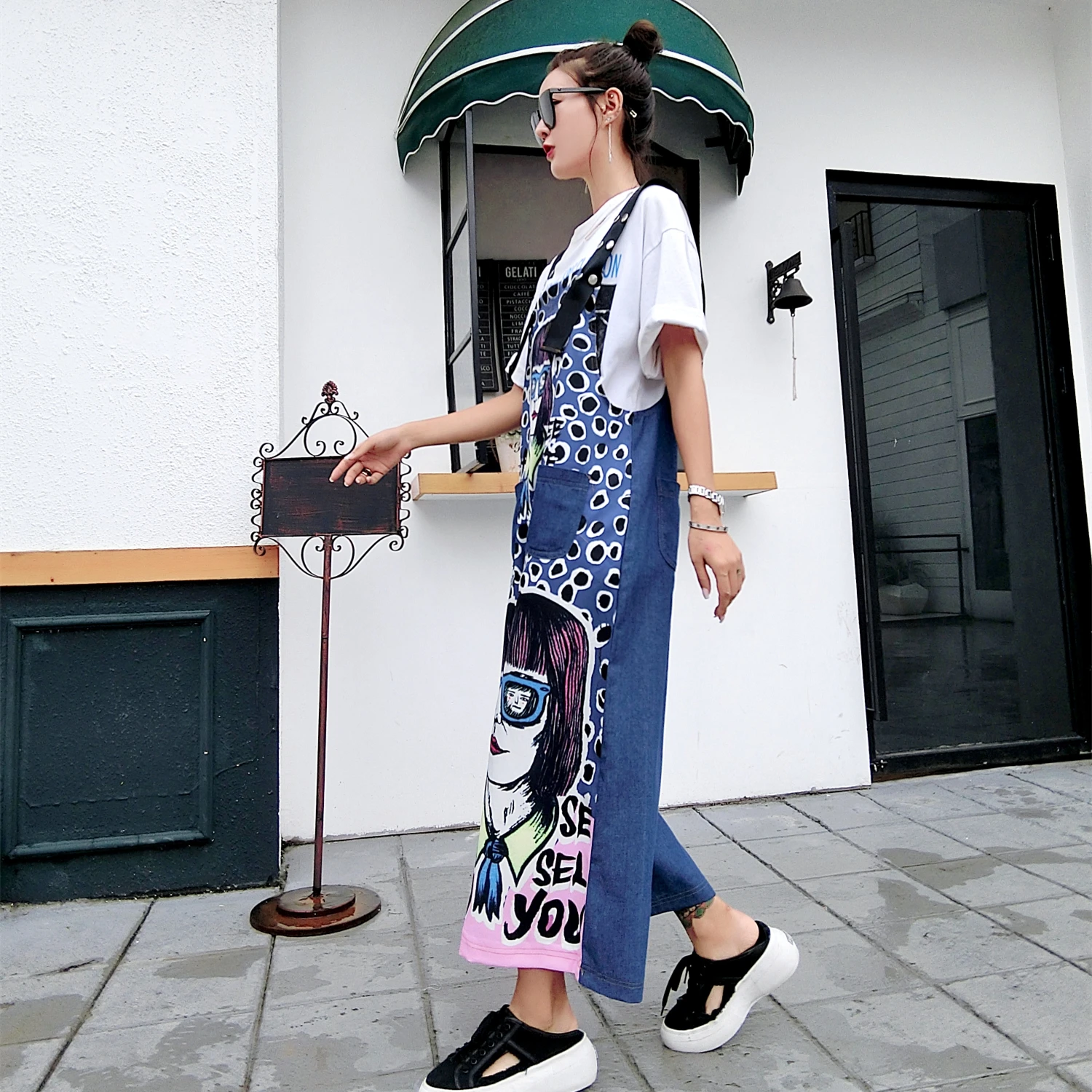 Clean denim Bibs Women Spring and Autumn 2020 New Loose Korean Student Cute College Wind Ms. Pants Summer
Clean denim Bibs Women Spring and Autumn 2020 New Loose Korean Student Cute College Wind Ms. Pants Summer