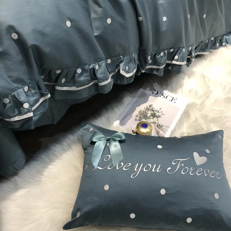 Luxury Egypt Cotton Circle Dot Princess Bedding Set Ruffles Silky Duvet Cover Set Bed Sheet Pillowcases Queen King Size 4/5Pcs 
Luxury Egypt Cotton Circle Dot Princess Bedding Set Ruffles Silky Duvet Cover Set Bed Sheet Pillowcases Queen King Size 4/5Pcs