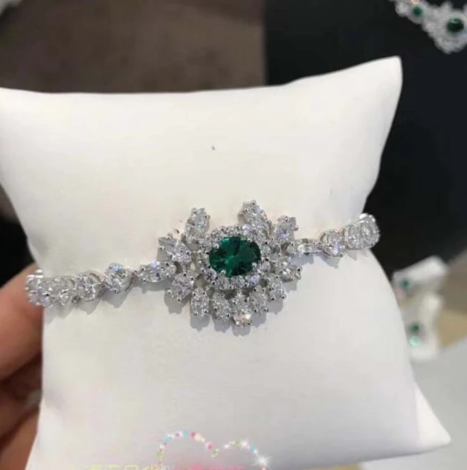Pure Fashion Jewelry For Women Green CZ Flower Bracelet Wedding Jewelry Bangle Wholesale Good Quality
Pure Fashion Jewelry For Women Green CZ Flower Bracelet Wedding Jewelry Bangle Wholesale Good Quality