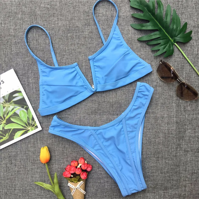 New Micro Sexy Bikini set 2018 Women V-neck Bikinis Top Low Waisted Bottom Female Beachwear Padded Biquini Bathing suit Swimwear
New Micro Sexy Bikini set 2018 Women V-neck Bikinis Top Low Waisted Bottom Female Beachwear Padded Biquini Bathing suit Swimwear