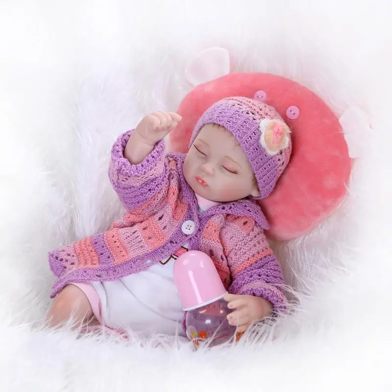 42cm Soft Silicone Limbs and Cloth Body Lifelike Newborn Baby Girl with Eyes Closed Sleeping Silicone Reborn Baby Dolls
42cm Soft Silicone Limbs and Cloth Body Lifelike Newborn Baby Girl with Eyes Closed Sleeping Silicone Reborn Baby Dolls