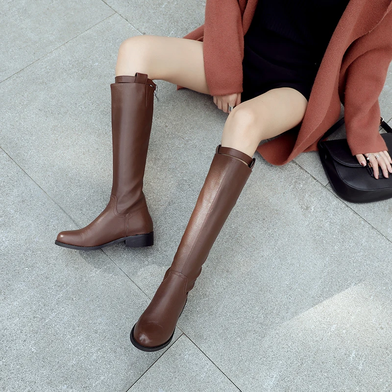 ISNOM Riding Knee High Women Boots Zip Round Toe Footwear Thick Heels Female Boots Genuine Leather Shoes Woman 2018 Winter Black
ISNOM Riding Knee High Women Boots Zip Round Toe Footwear Thick Heels Female Boots Genuine Leather Shoes Woman 2018 Winter Black