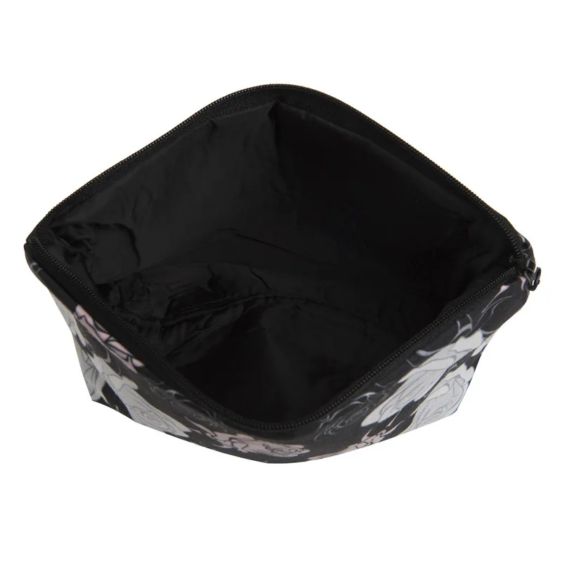 1PC Fashion Makeup Bag Heat Transfer Printing Women Rose Flowers Travel Cosmetic Organizer Bags Zipper Beauty Toiletry Bag
1PC Fashion Makeup Bag Heat Transfer Printing Women Rose Flowers Travel Cosmetic Organizer Bags Zipper Beauty Toiletry Bag