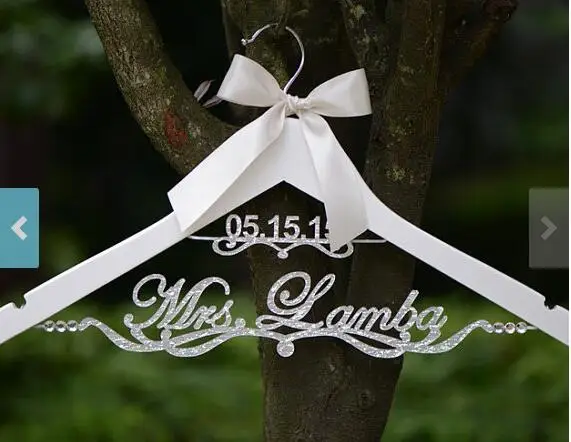 Personalized olive leaf Mrs name dress hanger, Bridesmaid bride rustic Wedding Groom dressing hangers party gifts decorations
Personalized olive leaf Mrs name dress hanger, Bridesmaid bride rustic Wedding Groom dressing hangers party gifts decorations