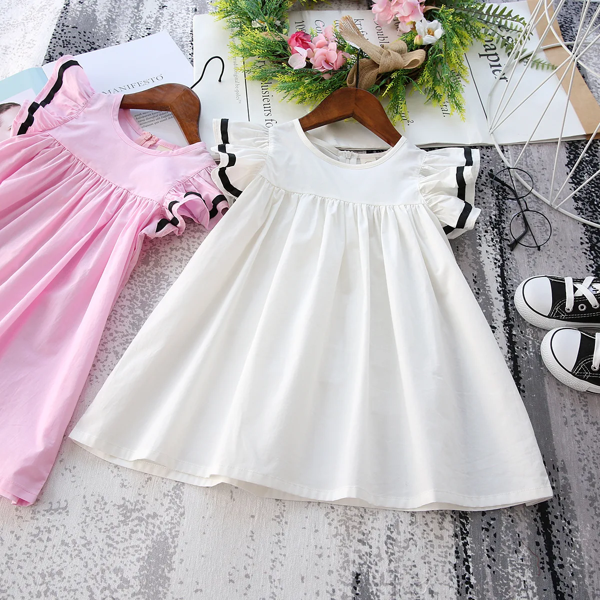 2018 Summer New Girl Korean Casual Dress Kids Wild Fresh Big Fly Sleeve Dress Girl Clothes Children Cotton Solid Dresses Clothes
2018 Summer New Girl Korean Casual Dress Kids Wild Fresh Big Fly Sleeve Dress Girl Clothes Children Cotton Solid Dresses Clothes