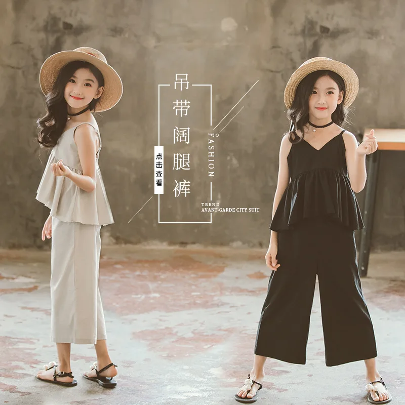 Girls Suit 2018 Summer New Two-piece Pair of Cotton Slings Wide-legged Trousers Family Matching Outfits
Girls Suit 2018 Summer New Two-piece Pair of Cotton Slings Wide-legged Trousers Family Matching Outfits