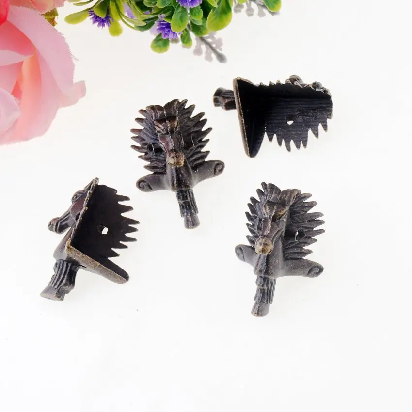 Free shipping 2Pcs Antique Bronze Horse Head Jewelry Gift Box Wood Case Decorative Feet Leg Corner Protector 28x23mm F1272
Free shipping 2Pcs Antique Bronze Horse Head Jewelry Gift Box Wood Case Decorative Feet Leg Corner Protector 28x23mm F1272