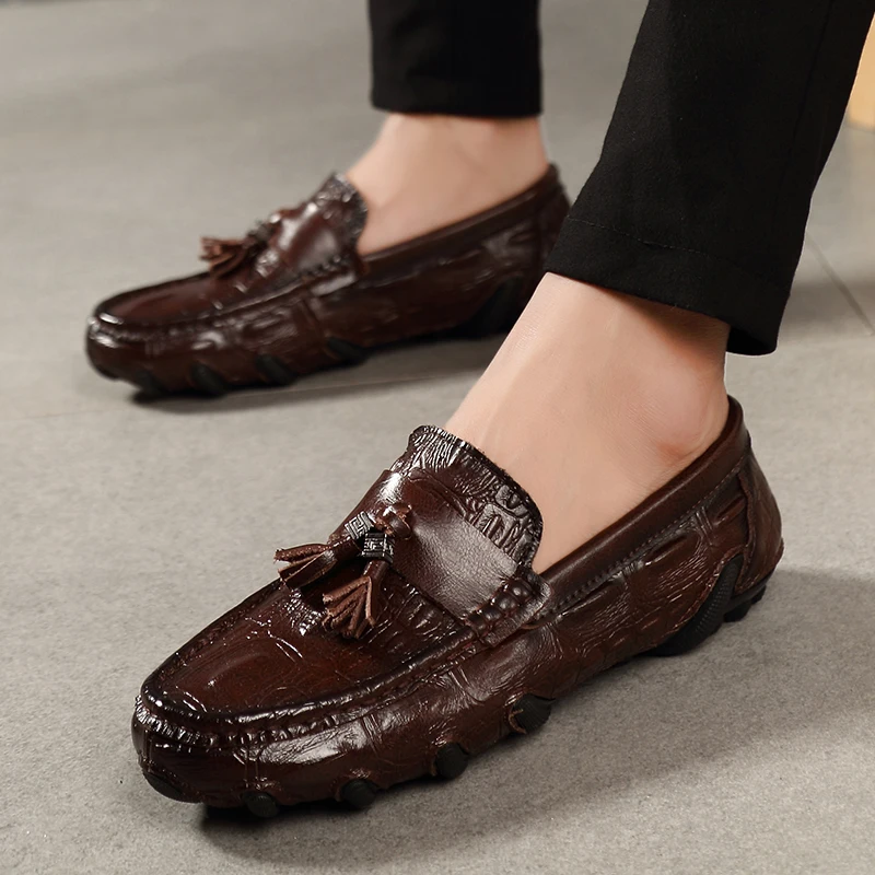 2019 new fashion men's shoes casual leather loafers male red brown & black slip on shoe man big size print driving shoes for men
2019 new fashion men's shoes casual leather loafers male red brown & black slip on shoe man big size print driving shoes for men