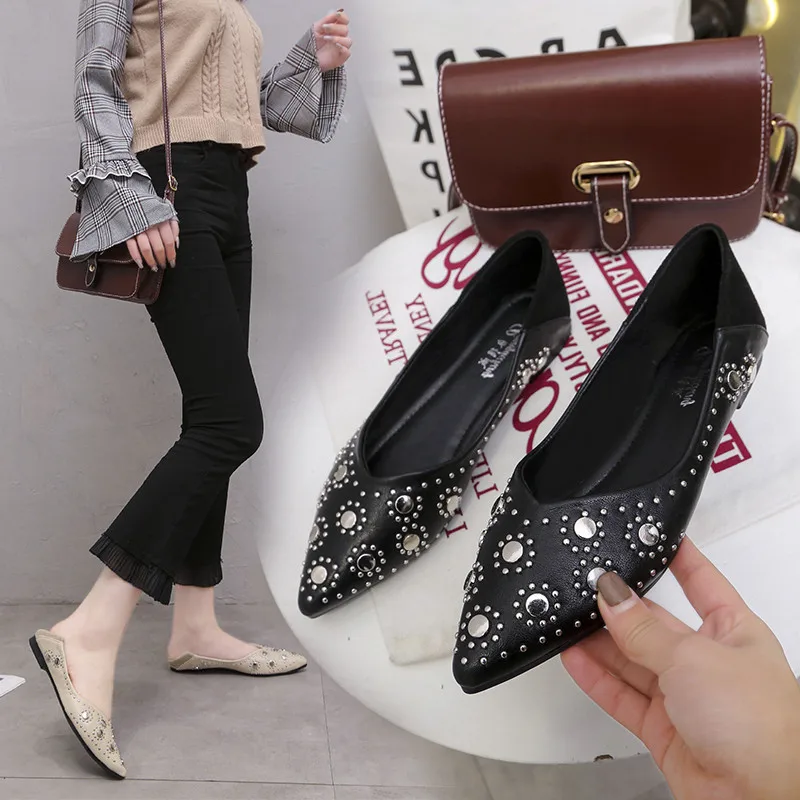 2019 Women's Shoes Fashion Pointed Toe Girls Rivet Flats Spring Autumn Elegant Shoes Woman Casual Flats
2019 Women's Shoes Fashion Pointed Toe Girls Rivet Flats Spring Autumn Elegant Shoes Woman Casual Flats