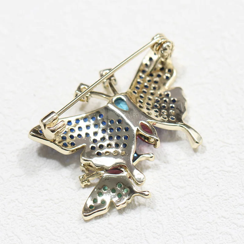Donia jewelry Fashion cute simple micro-set AAA color zircon two-color butterfly brooch insect pin ladies coat brooch
Donia jewelry Fashion cute simple micro-set AAA color zircon two-color butterfly brooch insect pin ladies coat brooch